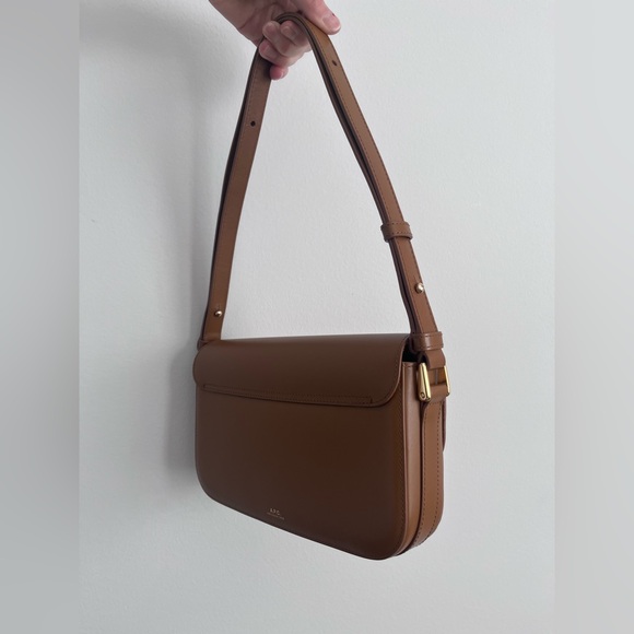 APC Grace Baguette Leather Handbag in Warm Honey Brown with Gold Clasp - Picture 4 of 13